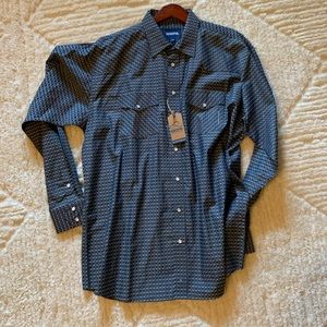 New men’s long sleeve button down